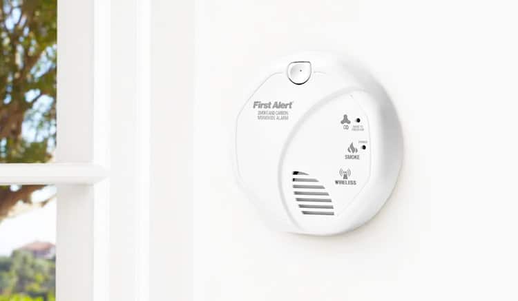 First Alert Z-Wave Smoke Detector and Carbon Monoxide Alarm